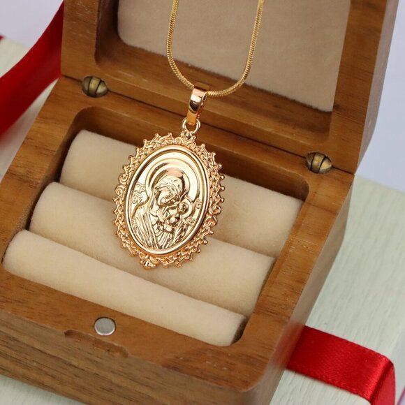 "Ornate Oval Religious Rose Gold Pendant Elegant Design, XPPT1597 - Picture 7 of 13